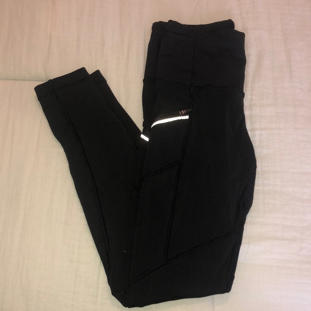 Lululemon Black Keep the Fleece Tight